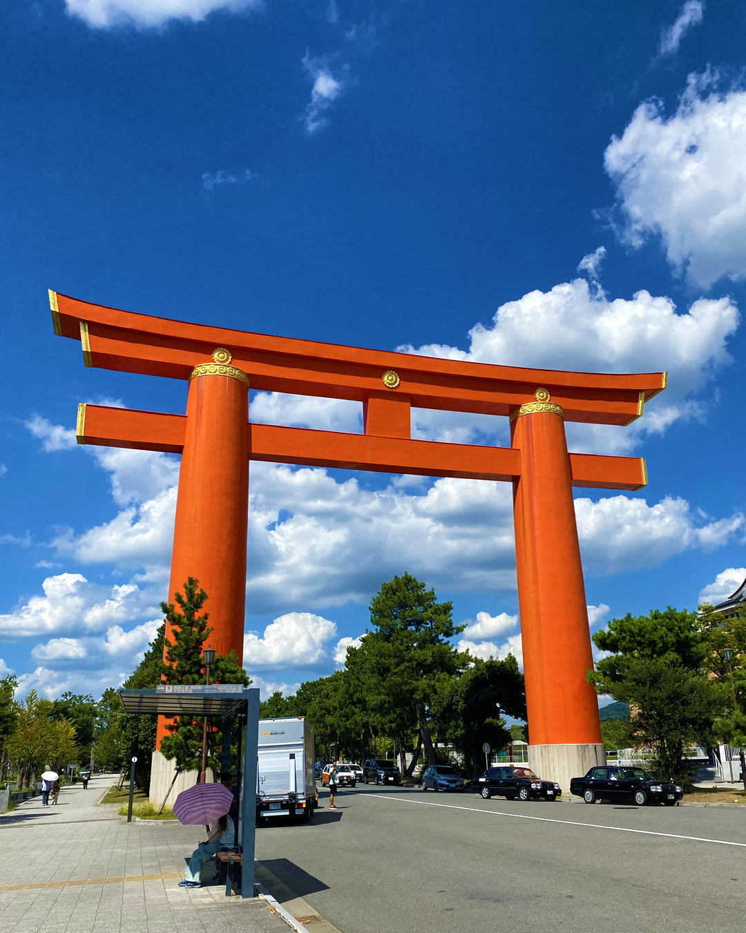 8月の京都岡崎の大鳥居