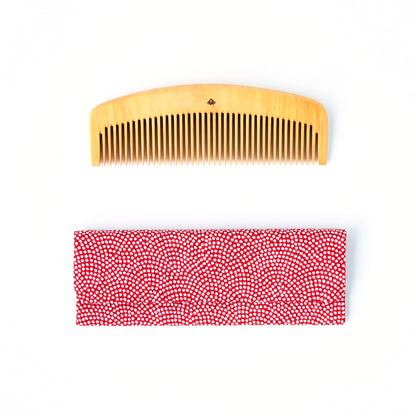 つげ櫛４寸ときぐし中荒歯と赤い鮫小紋柄のケース