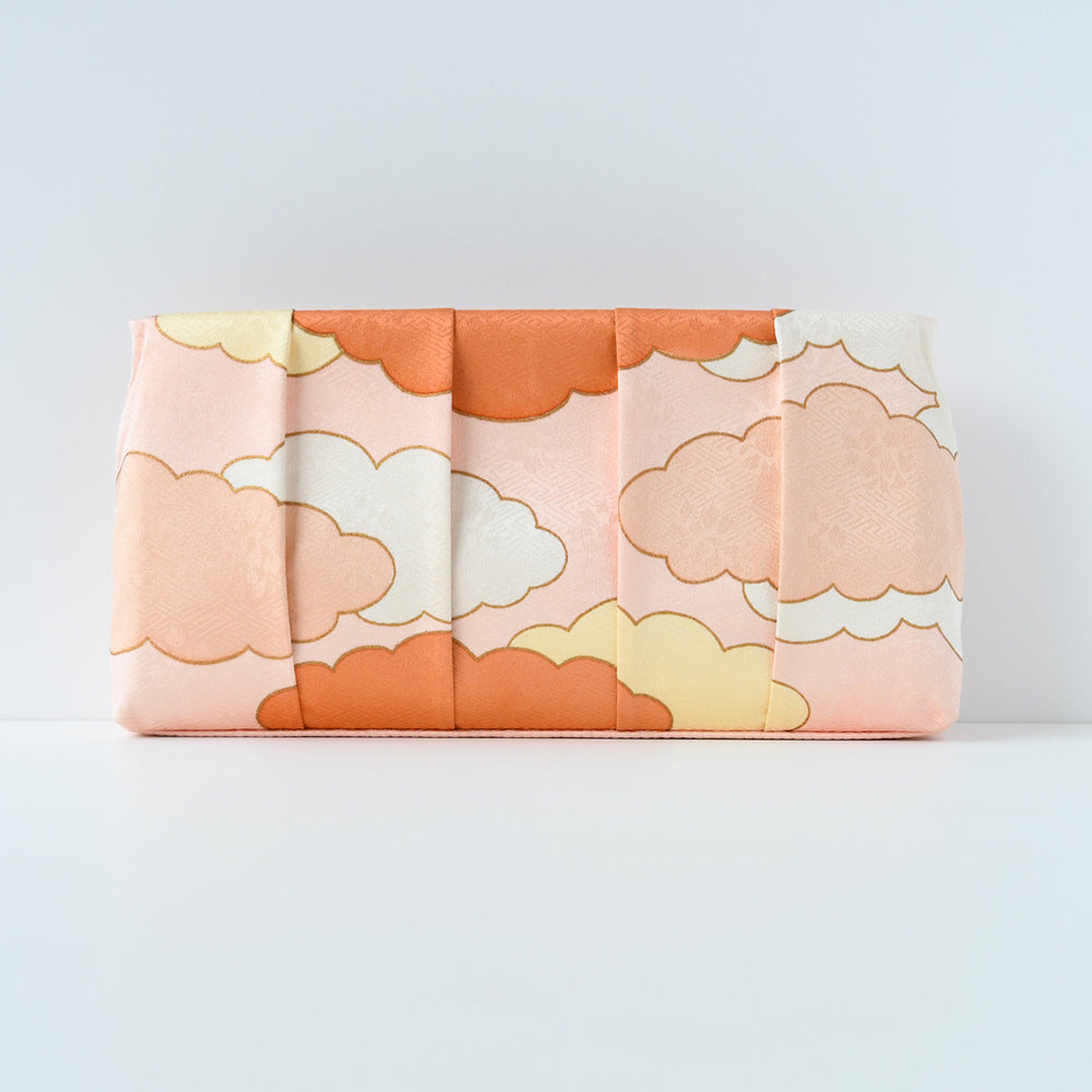 【新品】日本製 濃淡藤色ぼかし染め❗️京友禅染めに豪華金駒刺繍入り 新品たとう紙付 染と繍の工房 村山刺繍店】 特撰京友禅日本刺繍 高級付下げ着尺