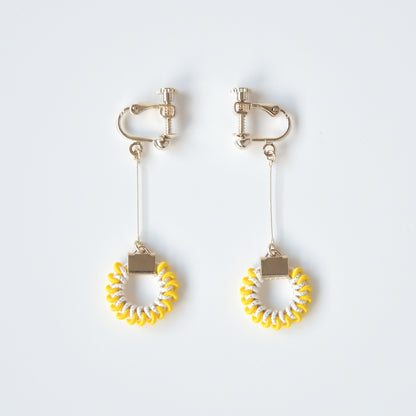 水引 maru イヤリング 黄色