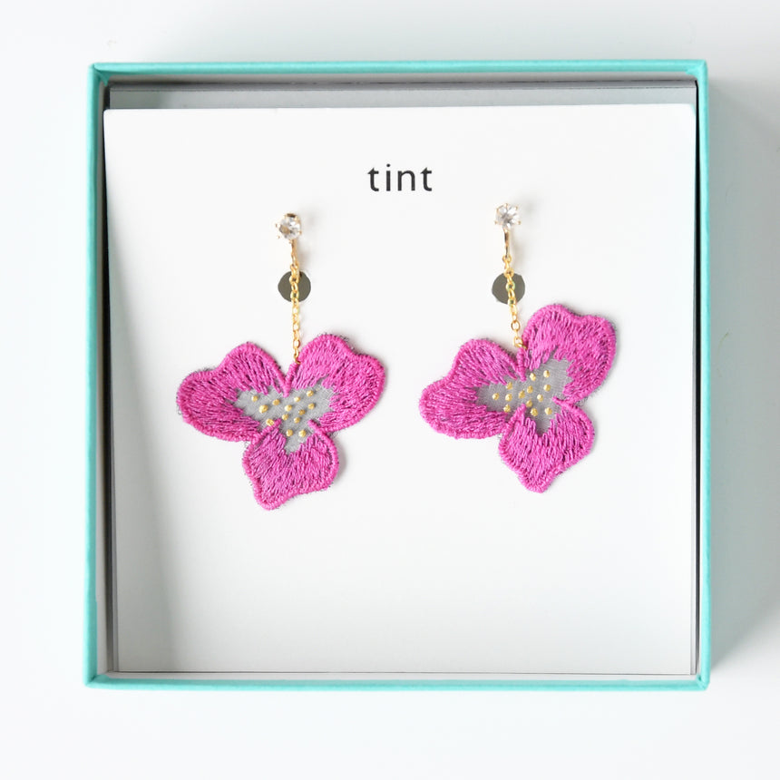 tint series pansy/earring S Paris pink