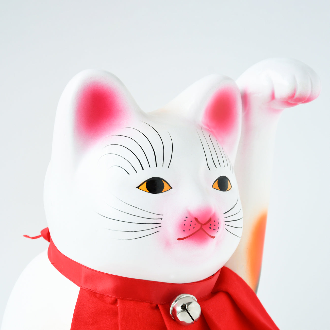 招き猫 左手 三毛 一尺二寸 / 小田人形 – MOCAD ONLINE SHOP