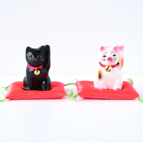 招き猫 豆 / 小田人形 – MOCAD ONLINE SHOP