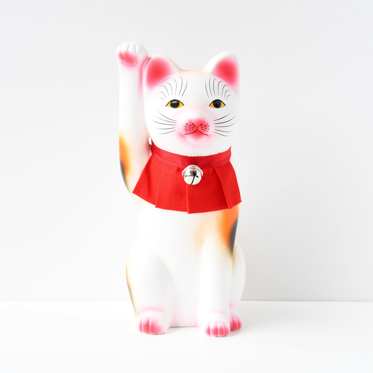 招き猫 8寸 / 小田人形 – MOCAD ONLINE SHOP