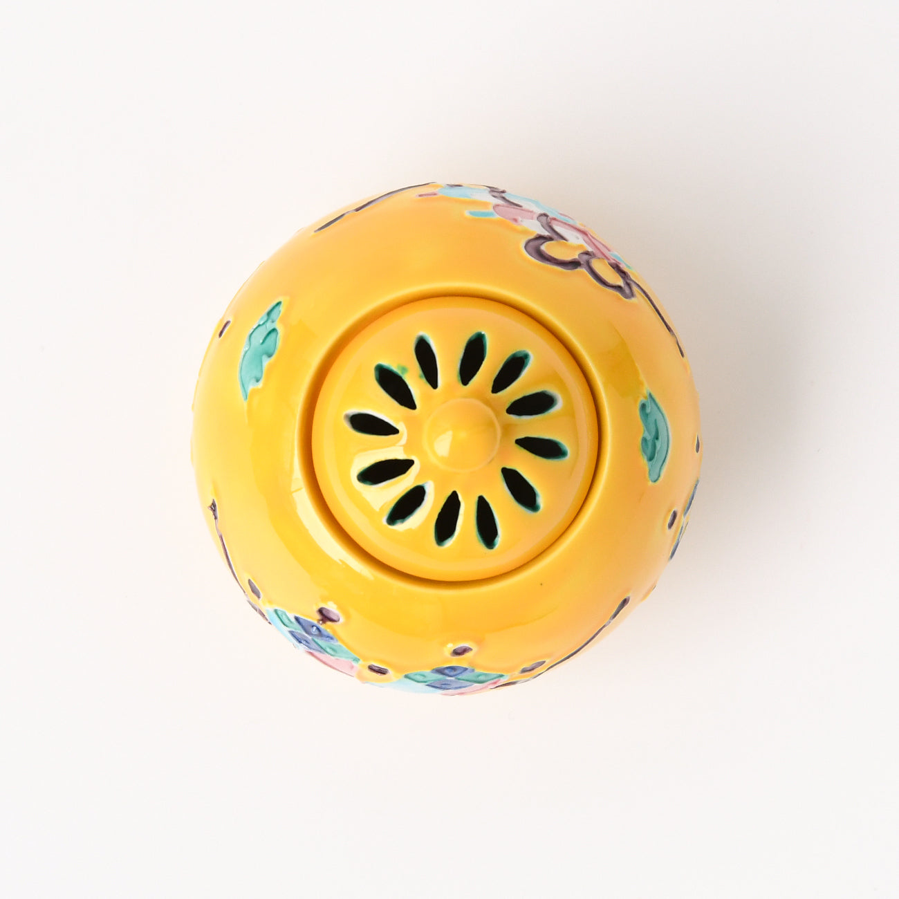 Ｐ２９８　香炉　『在銘』『黄交趾』『唐草文』『三ツ足香炉』　木箱　茶道具 P298 香炉 『在銘』『黄交趾』『唐草文』『三ツ足香炉』 木