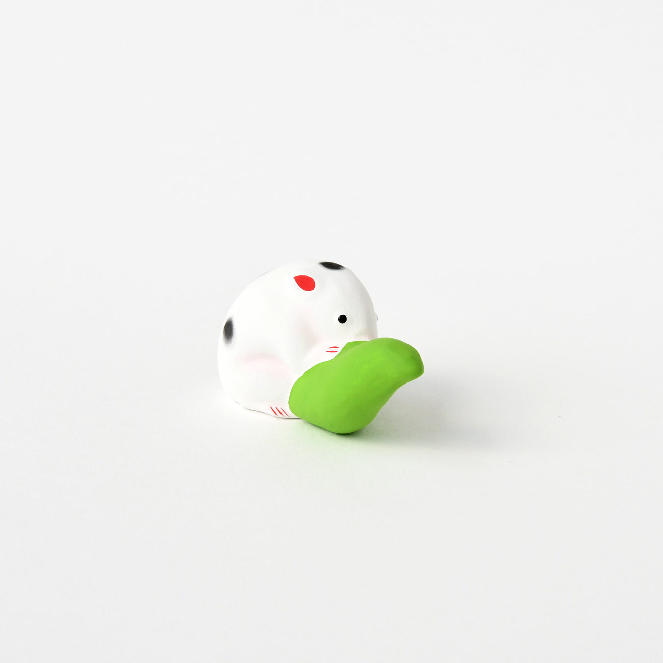 伏見人形 唐辛子鼠（横）緑 | 京都の伝統工芸品の通販サイト – MOCAD