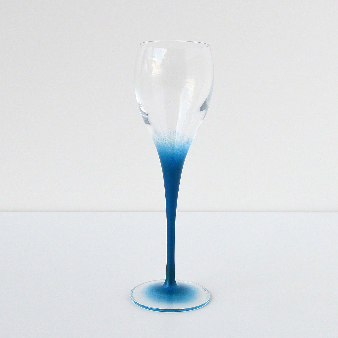 News colorシャンパングラス News colorシャンパングラス ファンクZX 7ozBLシャンパン | 木村硝子店