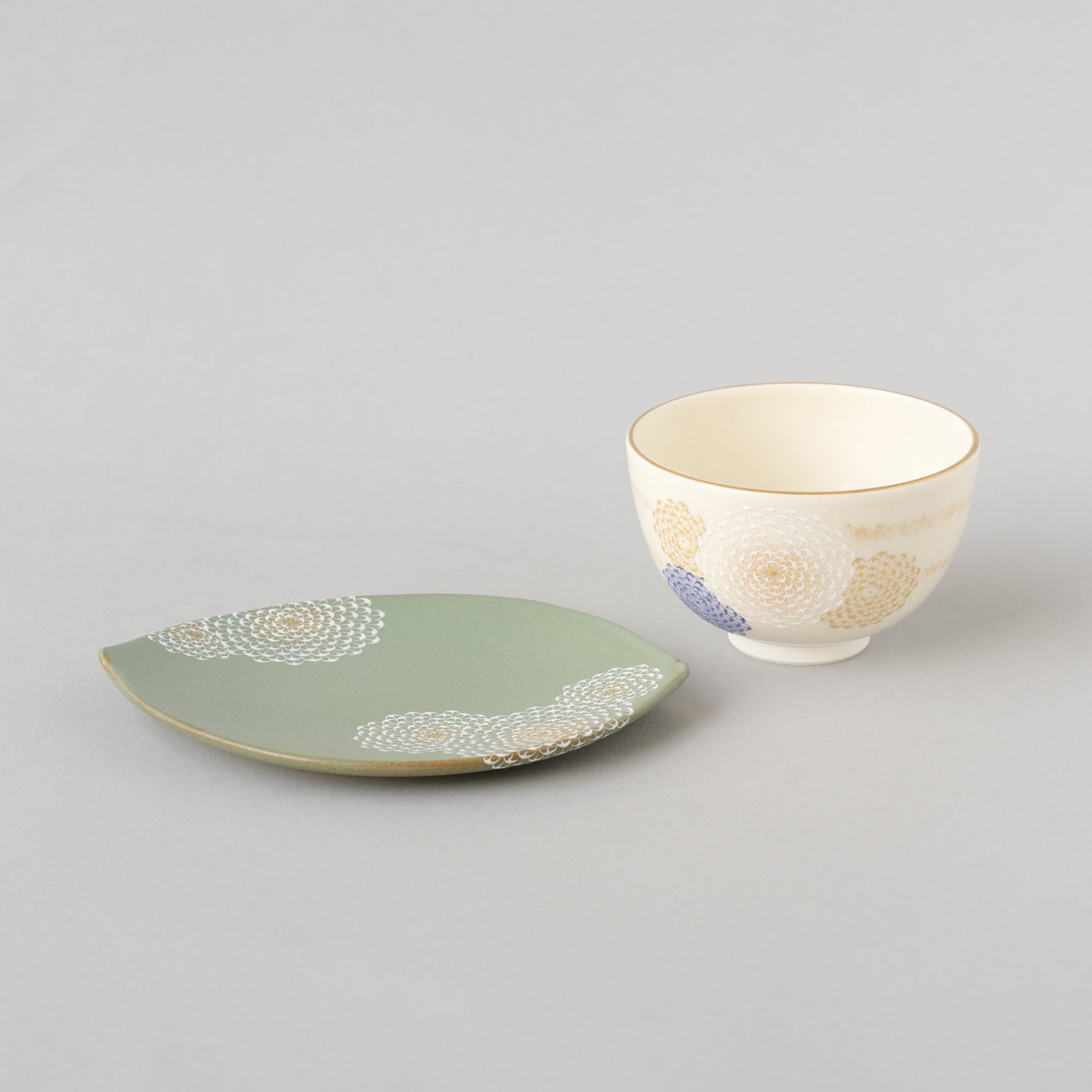 白菊金彩葉皿（緑）/ no.2777 – MOCAD ONLINE SHOP