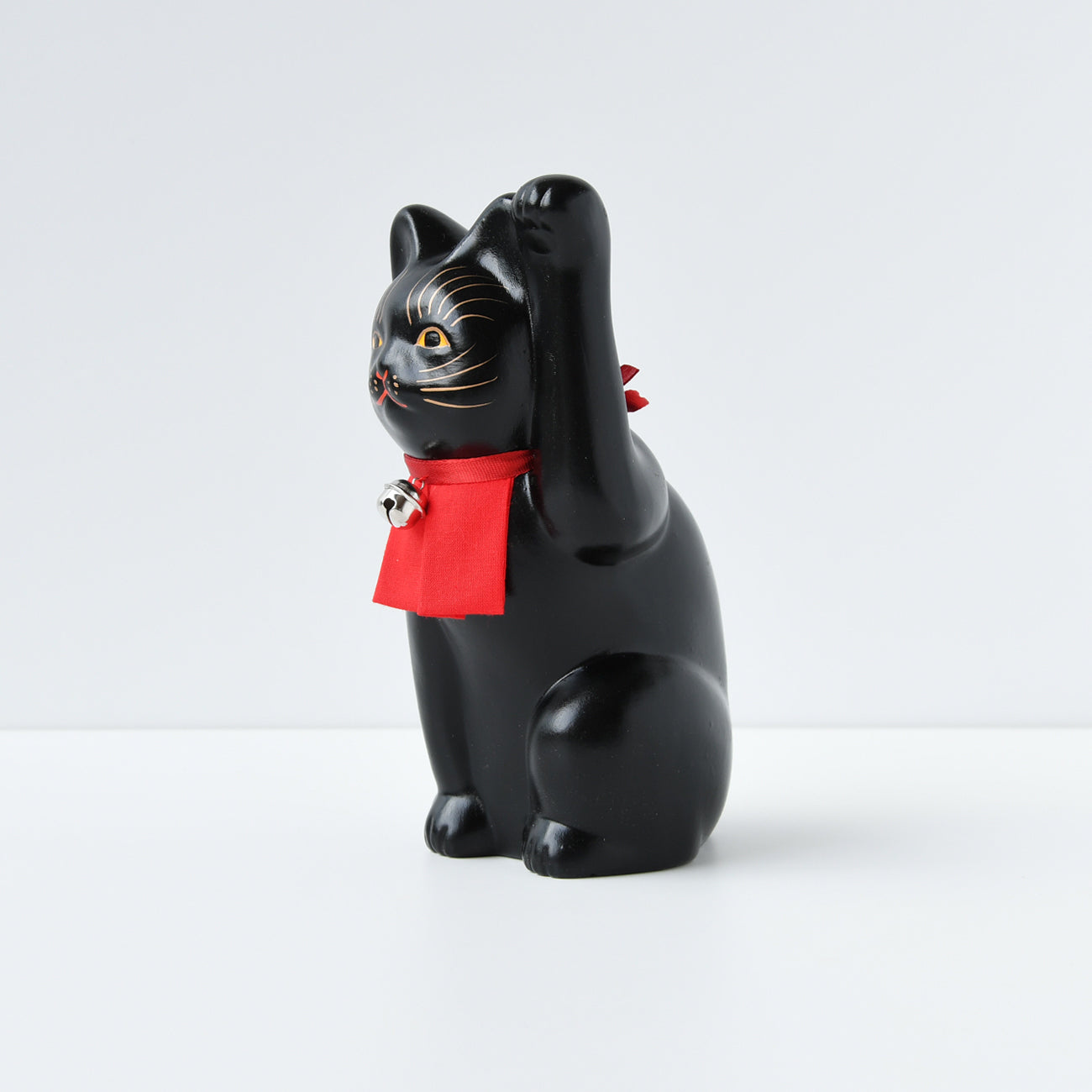 招き猫 左手 黒 一尺二寸 / 小田人形 招き猫 5.5寸 / 小田人形 | 京都の伝統工芸品の通販サイト – MOCAD
