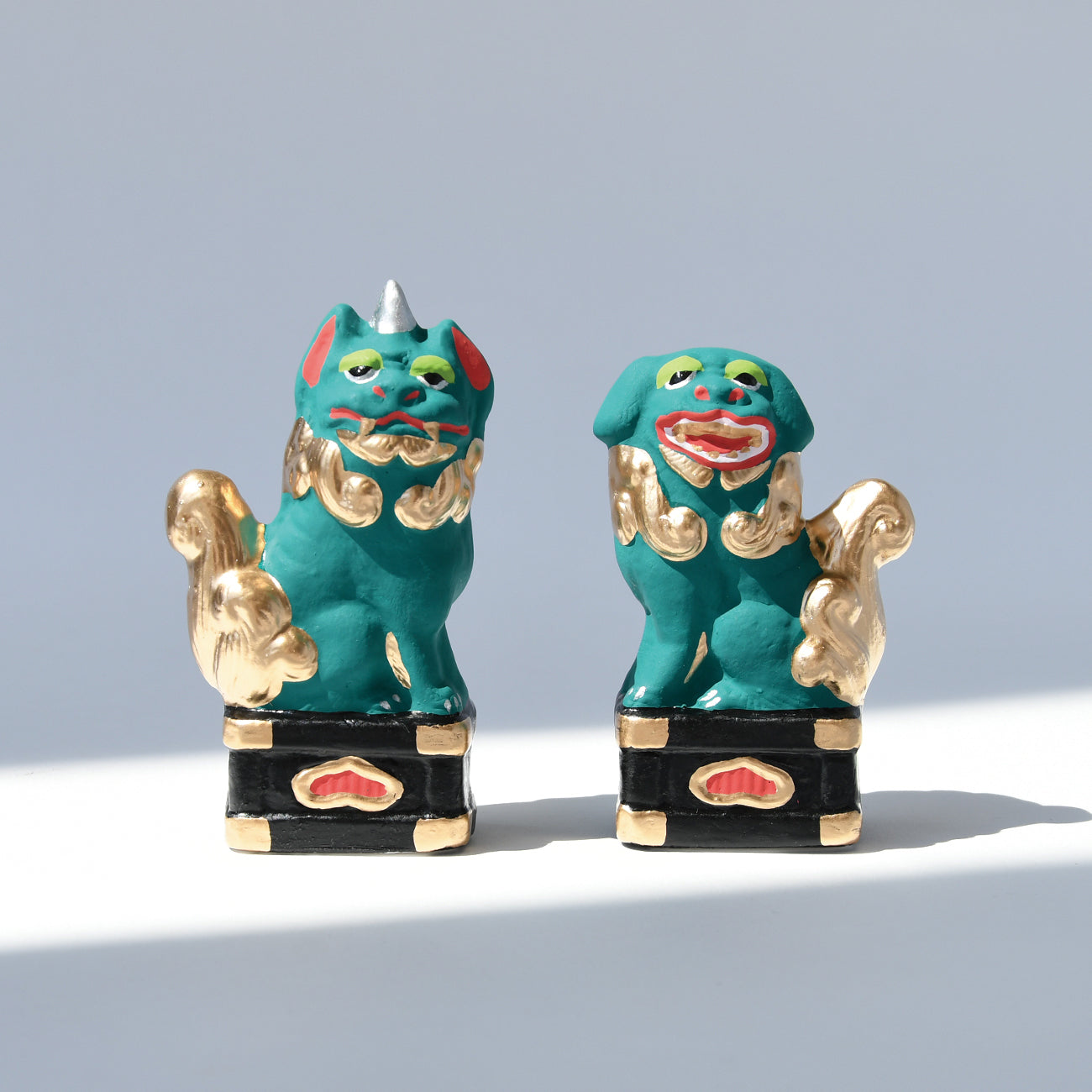 伏見人形 狛犬（豆） – MOCAD ONLINE SHOP
