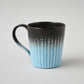 釉泥彩マグカップ 黒×青