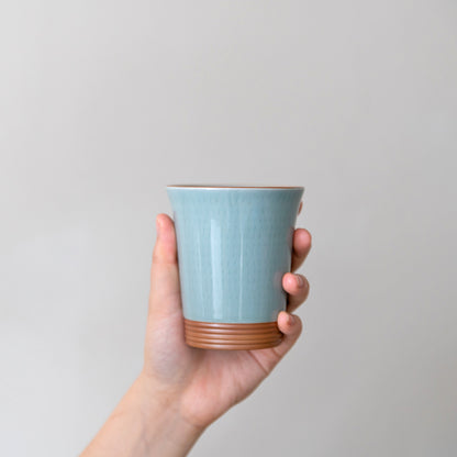 青磁飛鉋カップ　大