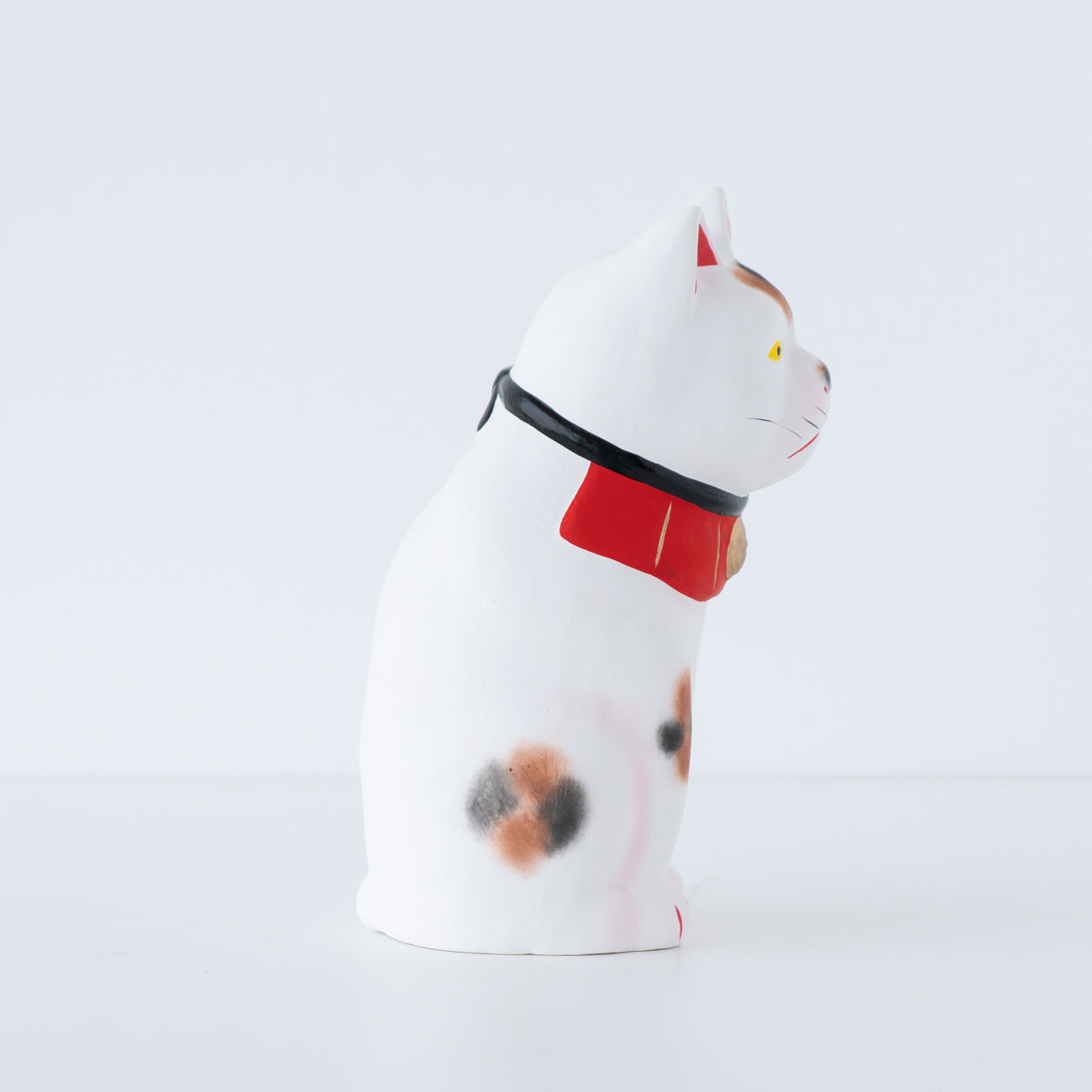 伏見人形 招き猫（大） – MOCAD ONLINE SHOP