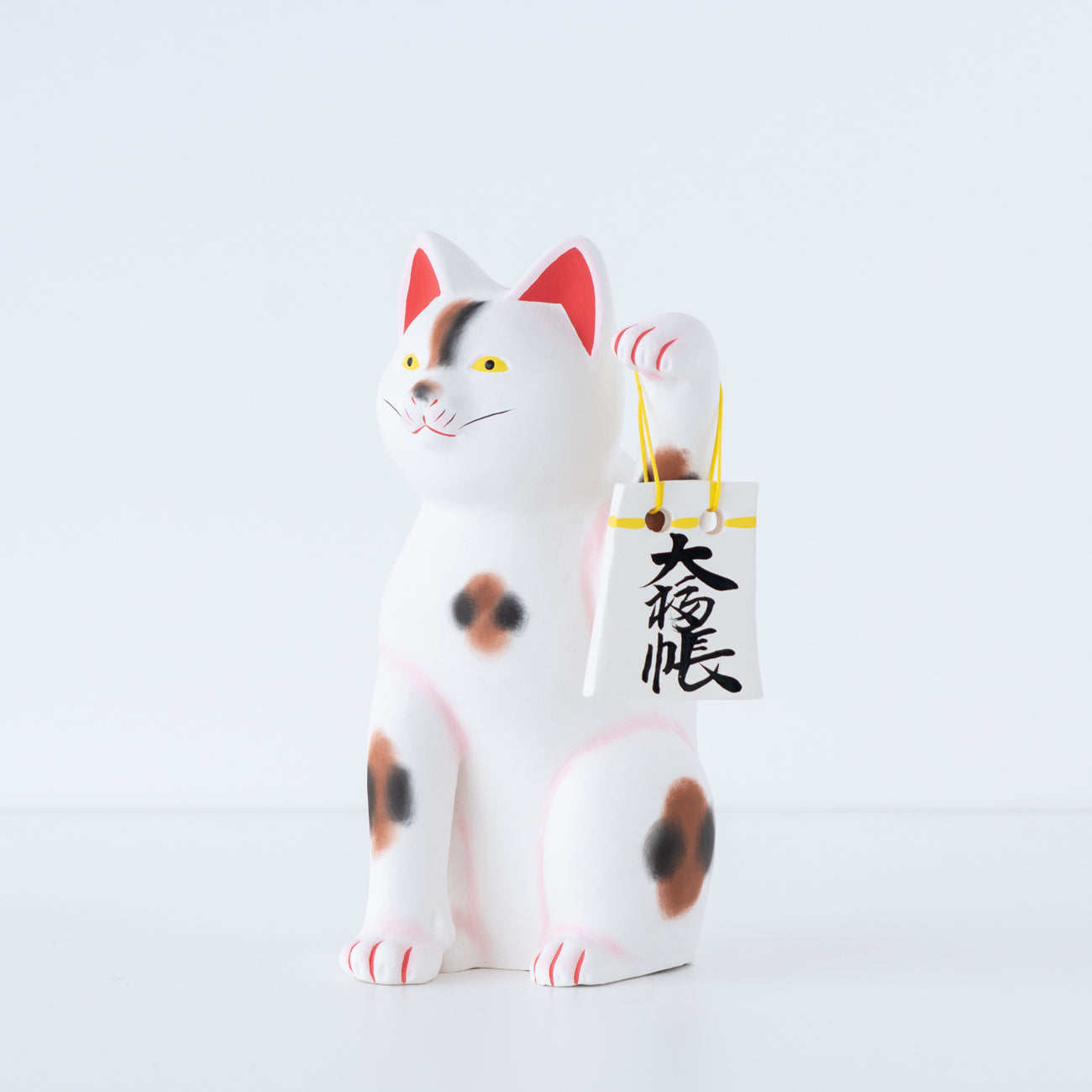 伏見人形 帳もち招き猫 – MOCAD ONLINE SHOP