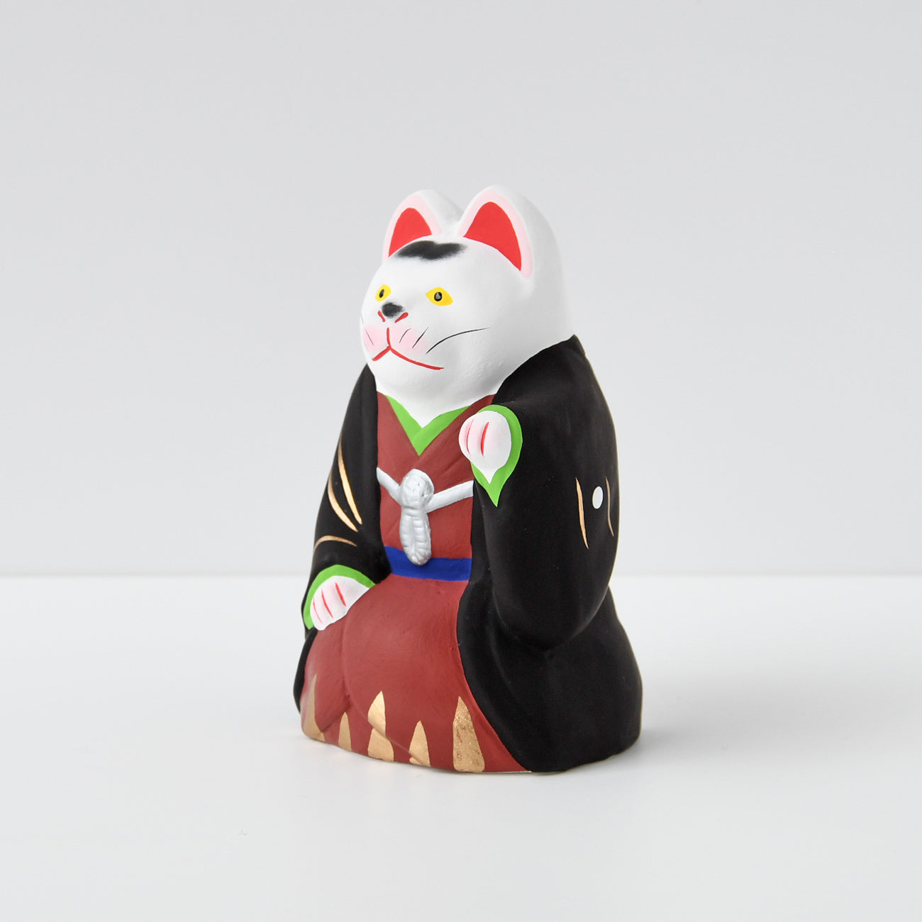 伏見人形 羽織猫（左手・羽織黒）小 | 京都の伝統工芸品の通販サイト