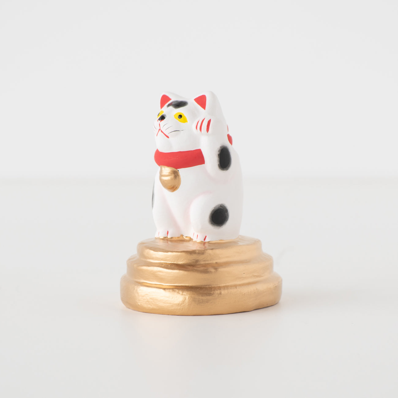 伏見人形 小判のり招き猫 – MOCAD ONLINE SHOP