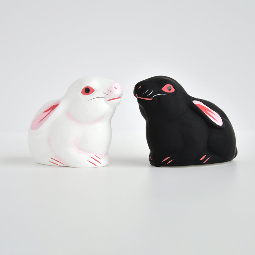 Fushimi doll sitting rabbit (black)