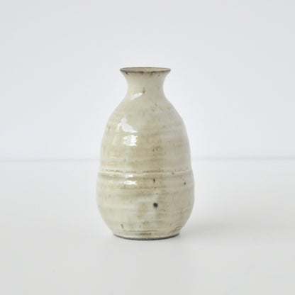 Sake bottle with white ash glaze / no.1707