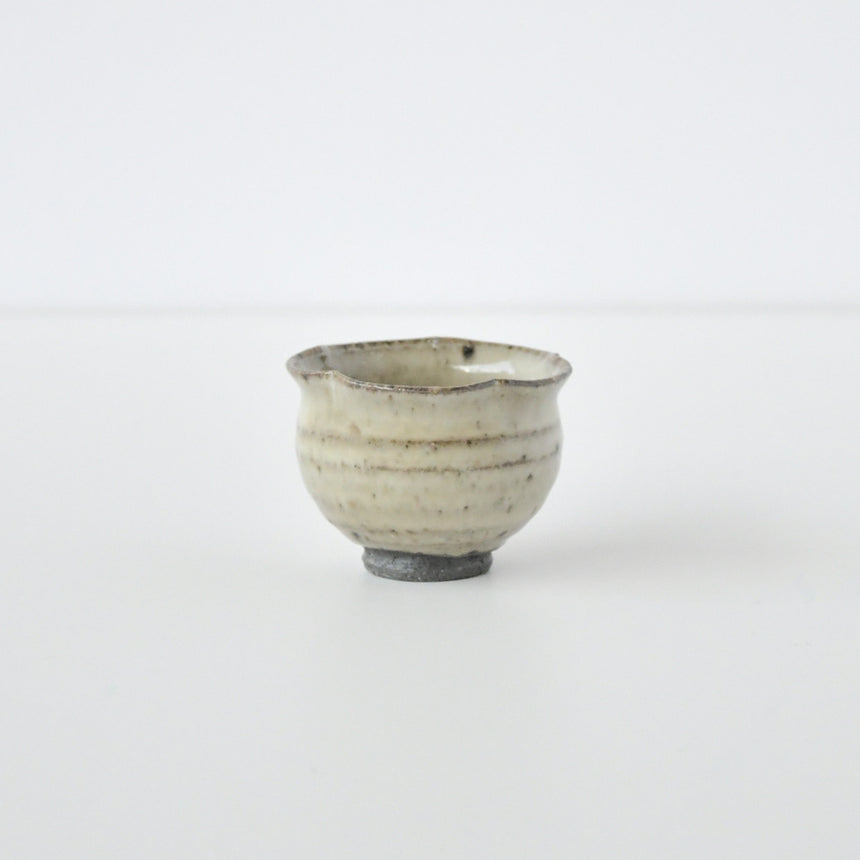 White ash glaze Ochoko various / no.1710