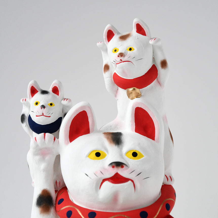 Fushimi doll three cats