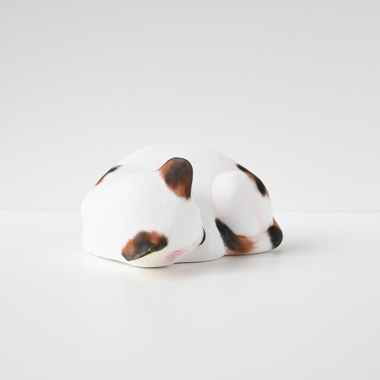 伏見人形 眠り猫 – MOCAD ONLINE SHOP