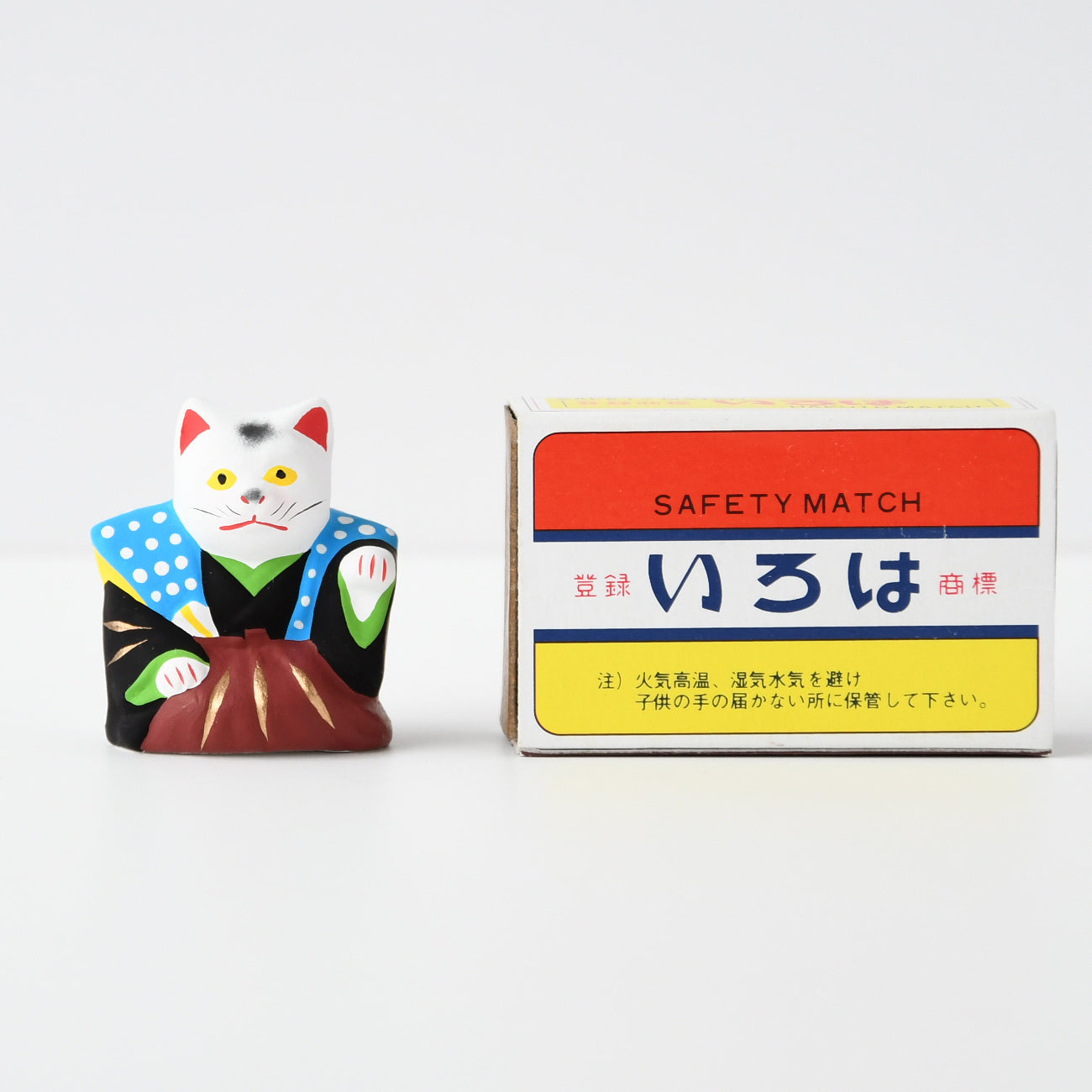 伏見人形 裃招き猫（小・左手） | 京都の伝統工芸品の通販サイト