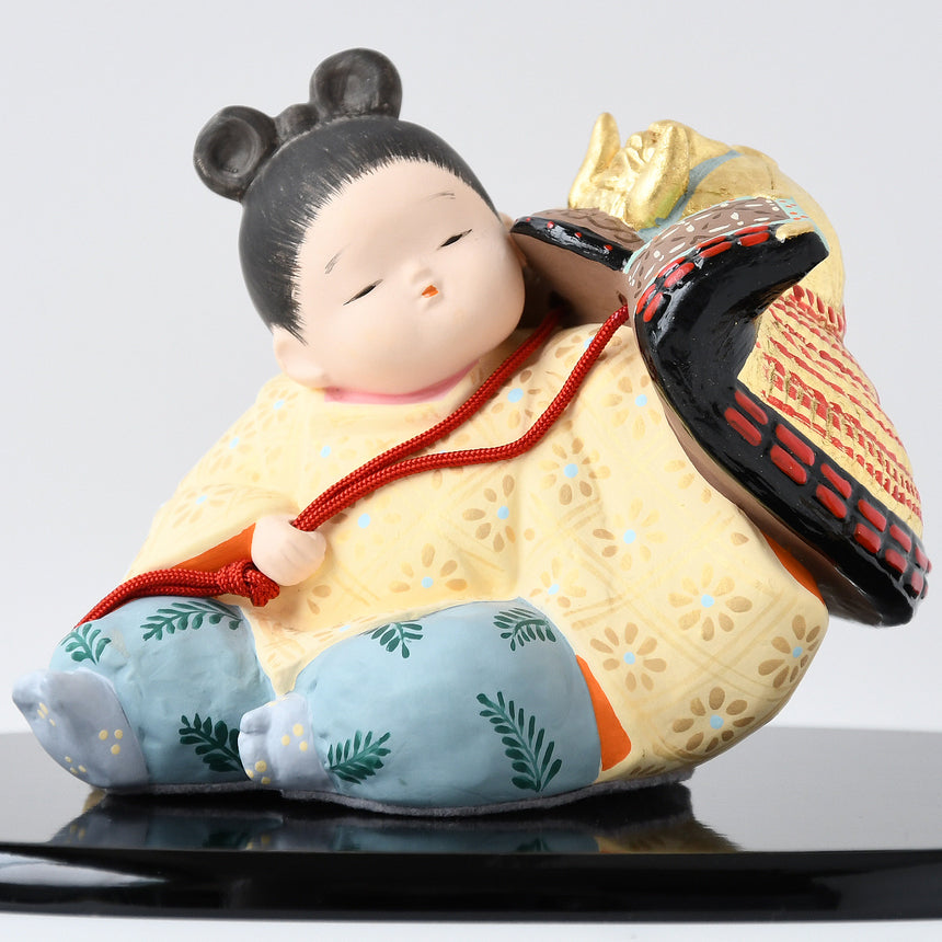 Kyoto pottery doll gold colored young / Masu Oda
